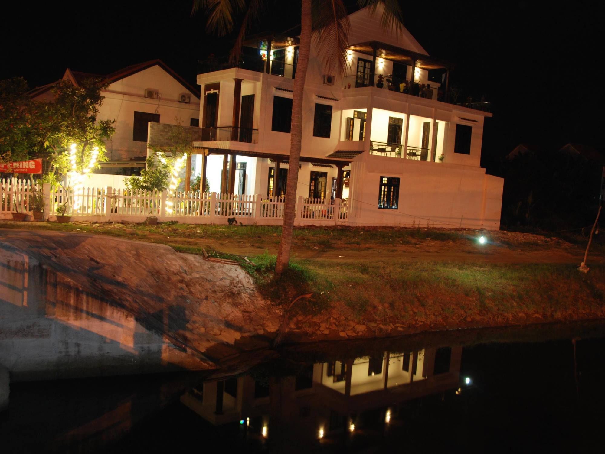 Azalea Homestay ฮอยอัน ภายนอก รูปภาพ